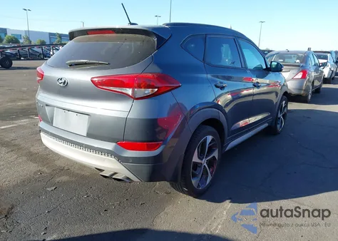 2017 Hyundai Tucson Value z USA, uszkodzony, nr VIN KM8J33A26HU562840